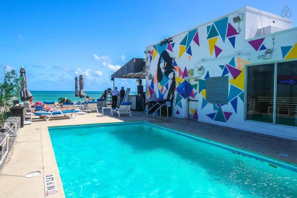 Oceanfront Oasis 2-br On Ocean Drive * Miami Beach
