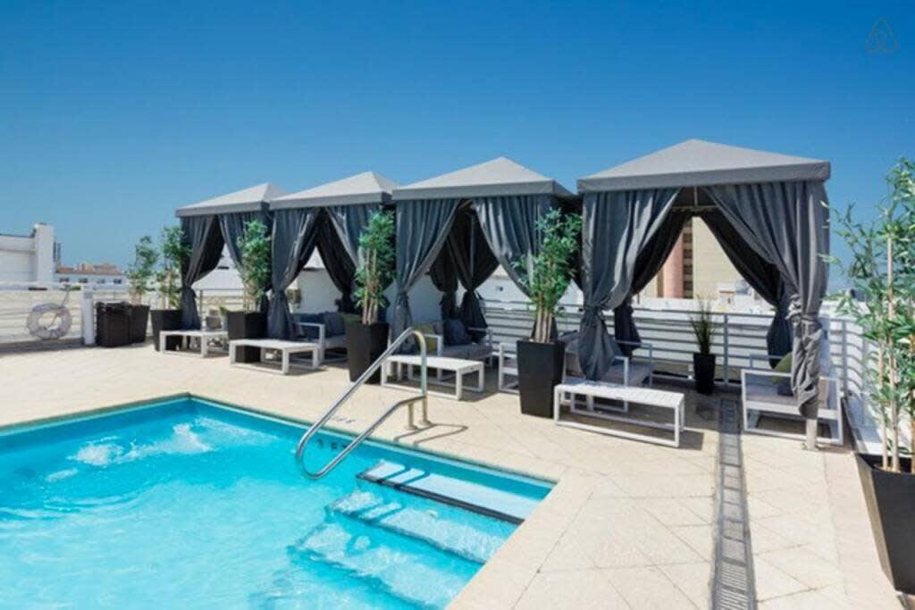 Apartment Oceanfront Oasis 2-br On Ocean Drive Miami Beach