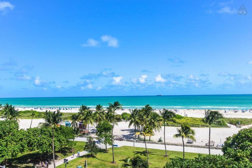 Oceanfront Oasis 2-br On Ocean Drive * Miami Beach